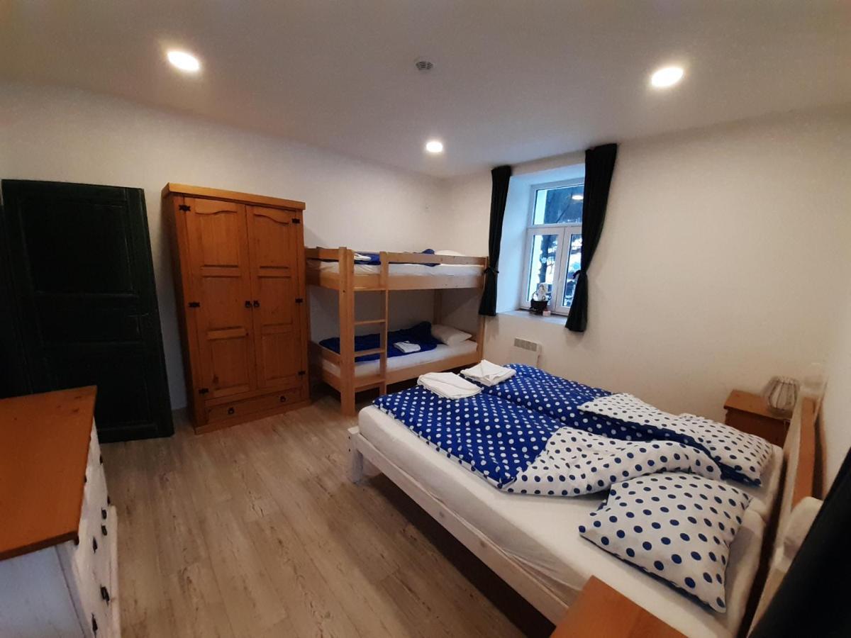 Apartmany Pod Marianskymi Schody 阿尔布勒茨缇策维基泽尔斯基弛霍拉次 外观 照片