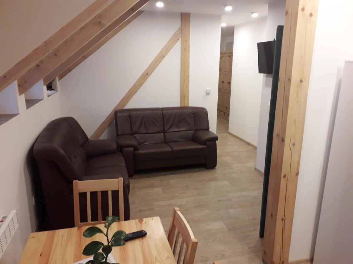 Apartmany Pod Marianskymi Schody 阿尔布勒茨缇策维基泽尔斯基弛霍拉次 外观 照片